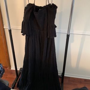 NWT Off The Shoulder Maxi Dress